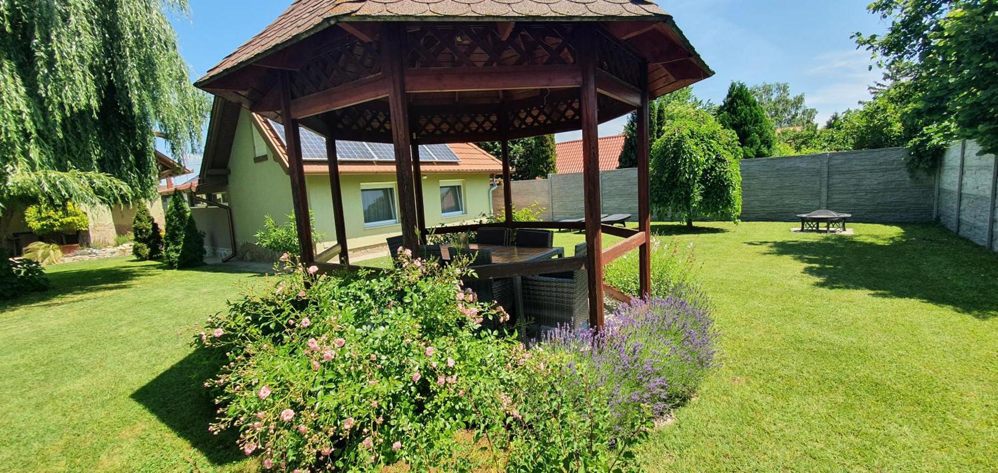 Tamasi Villa- Nyaralohaz Balatonkeresztur Luaran gambar