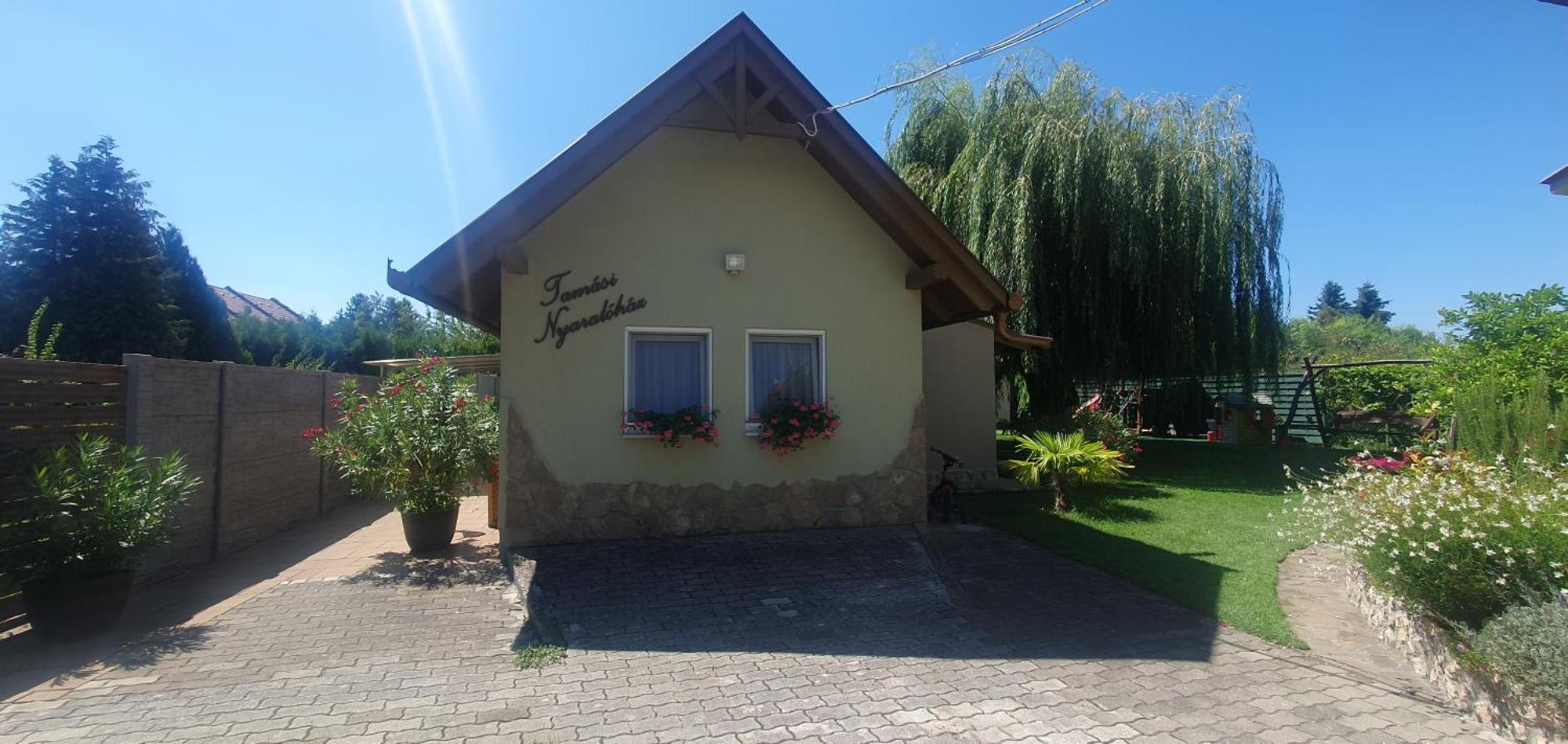 Tamasi Villa- Nyaralohaz Balatonkeresztur Luaran gambar