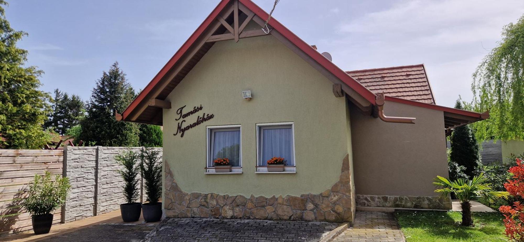 Tamasi Villa- Nyaralohaz Balatonkeresztur Luaran gambar